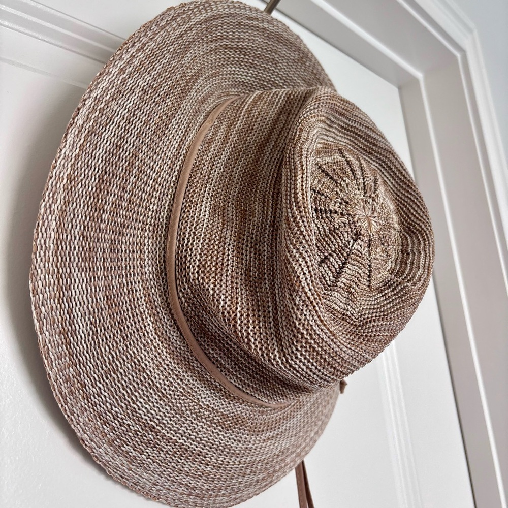 Wallaroo Victoria Fedora Straw Sun Hat Wide Brim Tan Brown UPF 50 Safari Summer